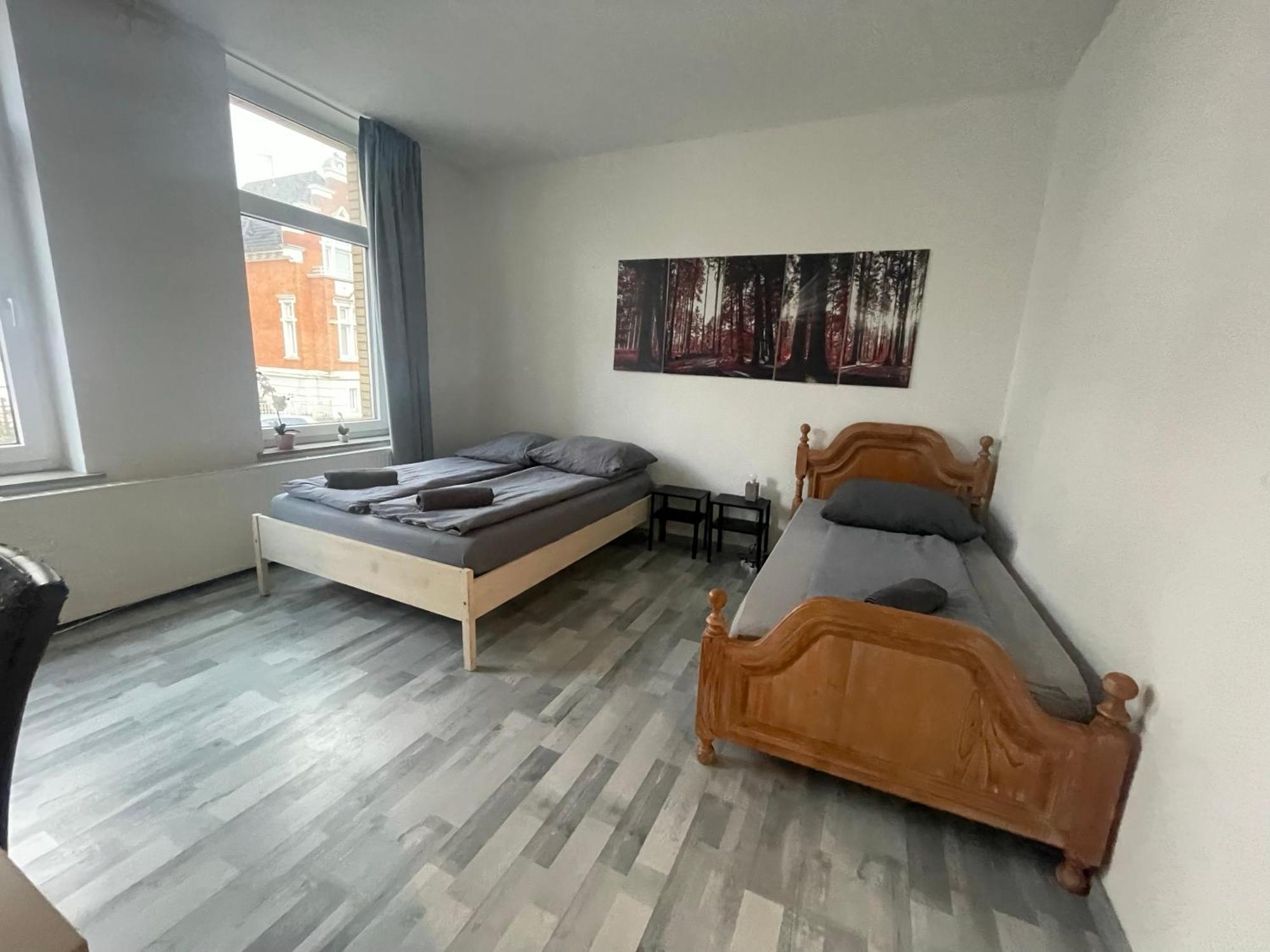 Schoenes Einfaches Zentrales Zimmer In Oldenburg Exterior foto